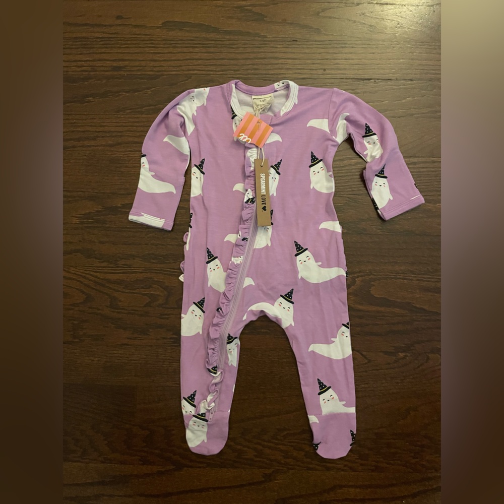 NWT spearmint love footie
